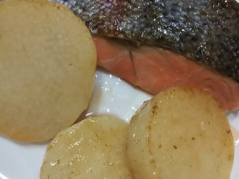 鮭と長芋のバターソテー